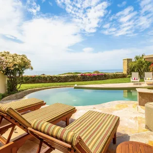 34 villa mariposa patio