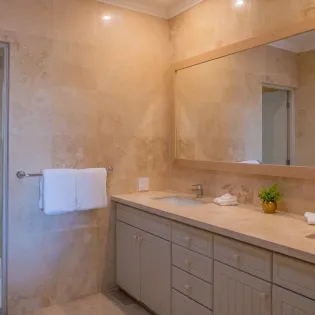 35 bathroom 2 casa angel