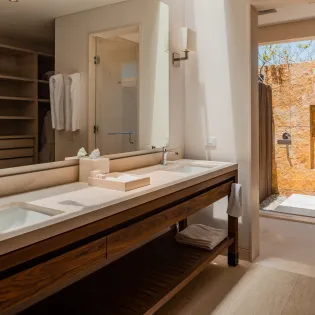 35 bathroom 2 west enclave 7