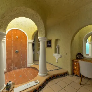 36 bathroom 1 villa las rocas