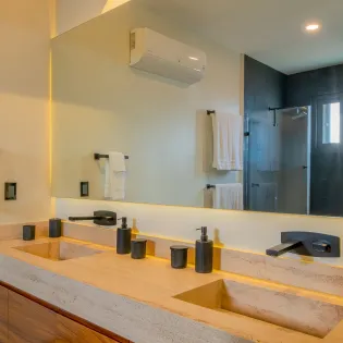 37 bathroom 1 casa sonrisa