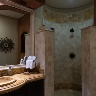38 bathroom 5 villa maria
