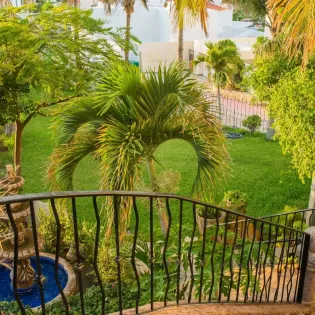 38 exterior villa alegria