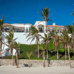 38 exterior villa paraiso