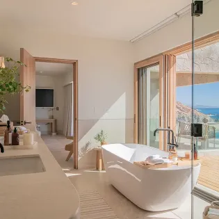 38 villa lazul bathroom1