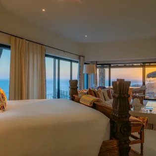 39 casa pacifico del mar primary suite4