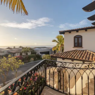 39 exterior casa corona