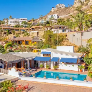 4 exterior villa carolina