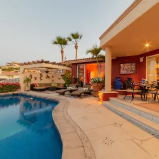 4 exterior villa ladrillo