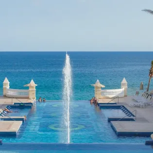 4 riu palace cabo san lucas resortpool