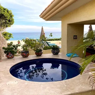 4 villa de la playa hot tub