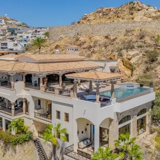 4 villa estrella exterior