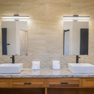40 bathroom 4 villa bella vida