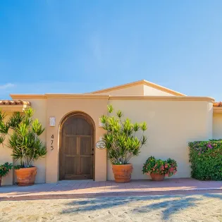 40 exterior villa ladrillo