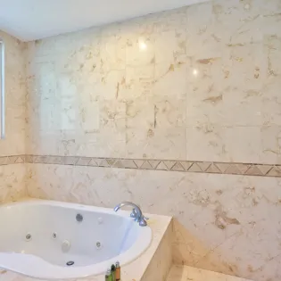 41 bathroom 2 villa agave azul