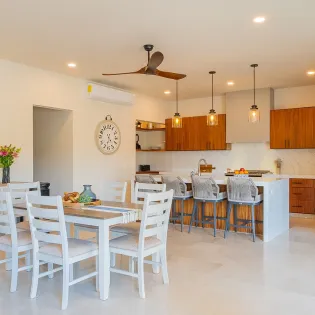 41 casa de monedas diningarea