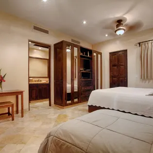 42 villa descanso bedroom