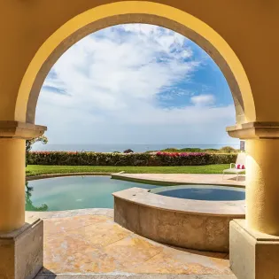 42 villa mariposa poolside