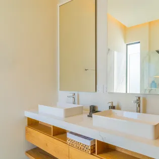 43 calimigos fourth suite bath