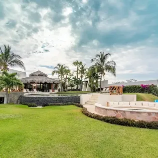 43 exterior villa sirena