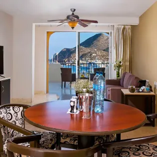 43 tesoro los cabos suite