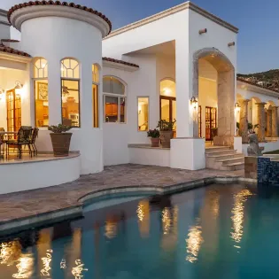 43 villa paraiso nightview
