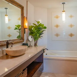 44 villa golondrina bathroom