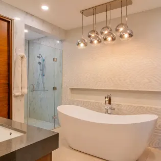 44casa keller bath2
