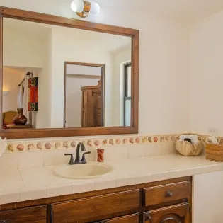 45 casa grande second suite bath