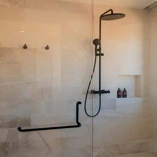 46 villa lazul bathroom2