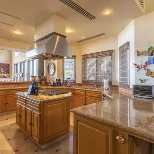 47 villa mariposa kitchen