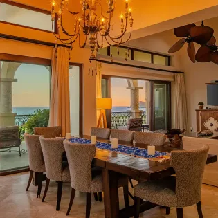 48 villa golondrina dining