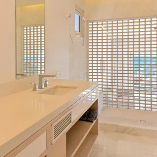 49 bathroom 1 villa tanzanita de law