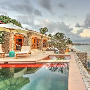 5 exterior casa manana
