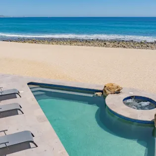 5 exterior villa costa azul