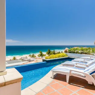 5 exterior villa fiesta