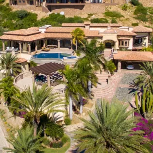 5 exterior villa maria