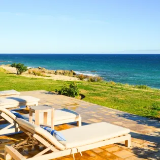 5 exterior villa piedra blanca
