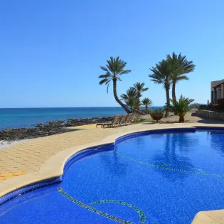 5 rancho de costa pool