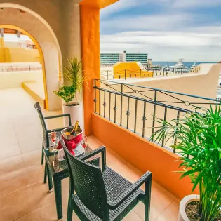 50 tesoro los cabos suite