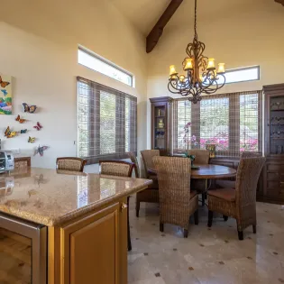 51 villa mariposa dining