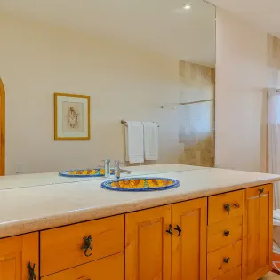 52 villa perla fourth suite bath2