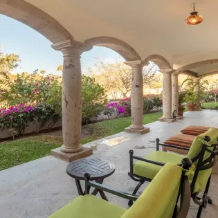 54 exterior casa corona