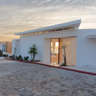 55 exterior villa tanzanita de law