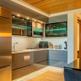 57 maison de cortez kitchen