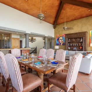 57 villa mariposa dining