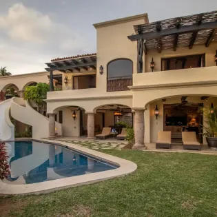 6 exterior casa jojo