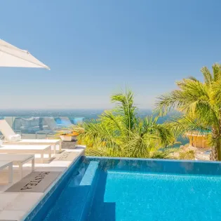 6 exterior mantea casa cabo
