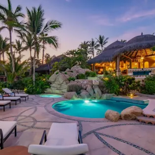 6 exterior villa las rocas