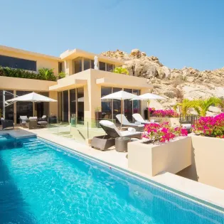 6 exterior villa pacific west